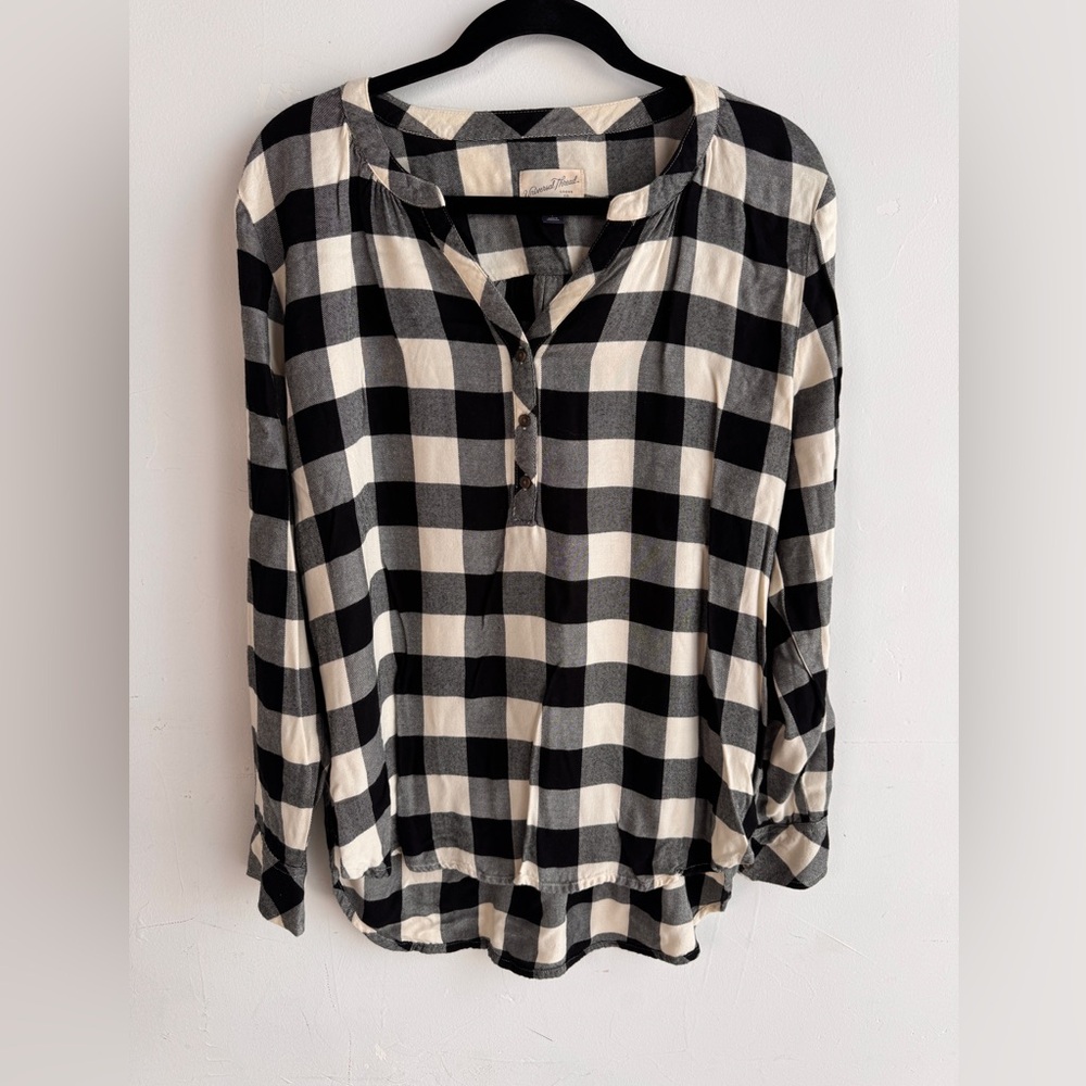 Universal Thread Blouse… Size L